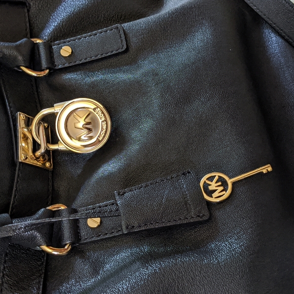 EUC Michael Kors Large Hamilton Bag - Picture 4 of 16